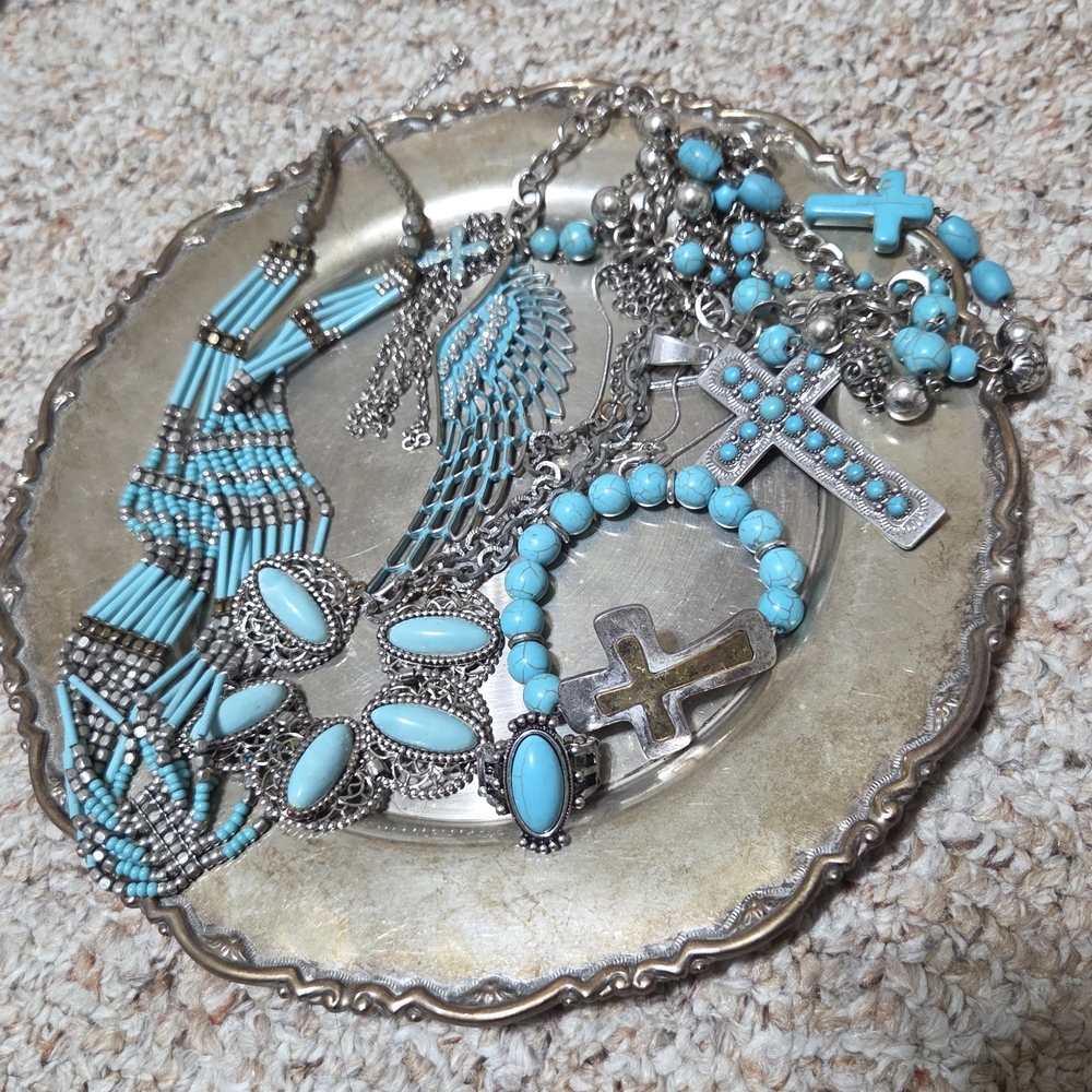 Silver Tone Jewlery Bundle